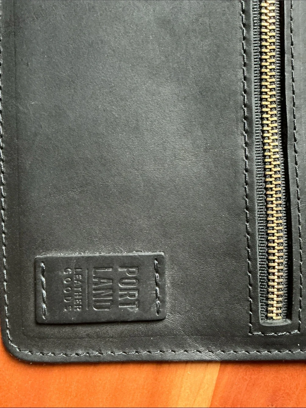 Portland Leather Goods Black Leather Wallet/Pouch with Zip Pocket